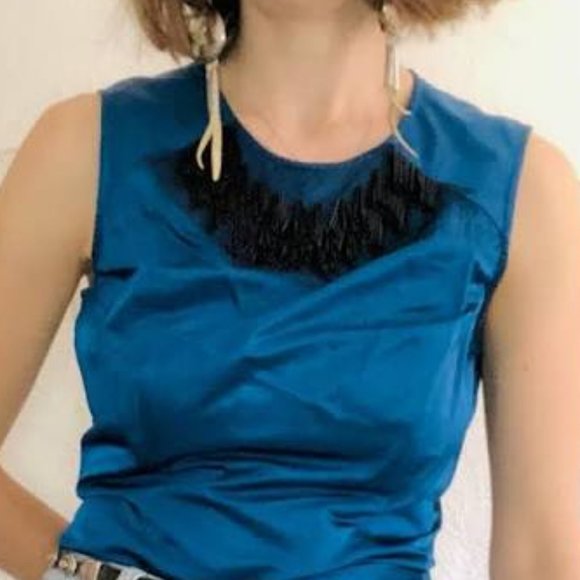 Vera Wang Top and Skirt Set - Picture 2 of 15